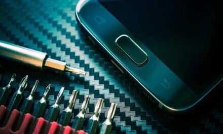 Samsung and iFixit Just Made a Big Right to Repair Move